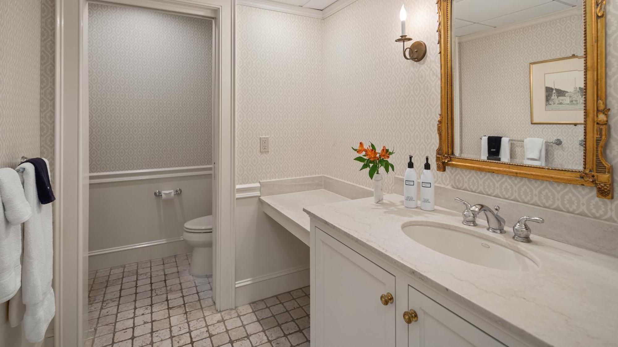 Luxury King Room